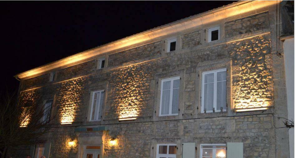 Auberge Du Noyer Londigny Exterior photo